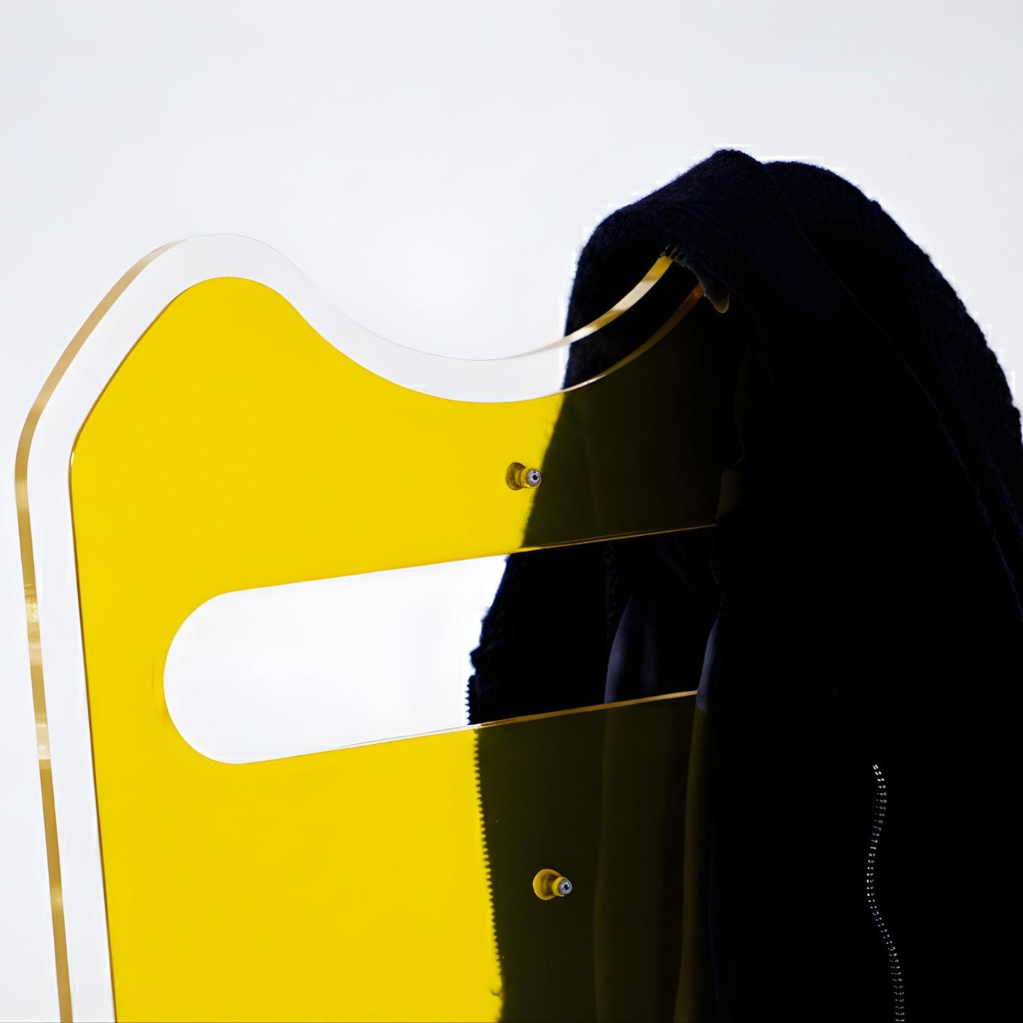 Silhouette Trasparente con Layer Giallo - Servetto di design