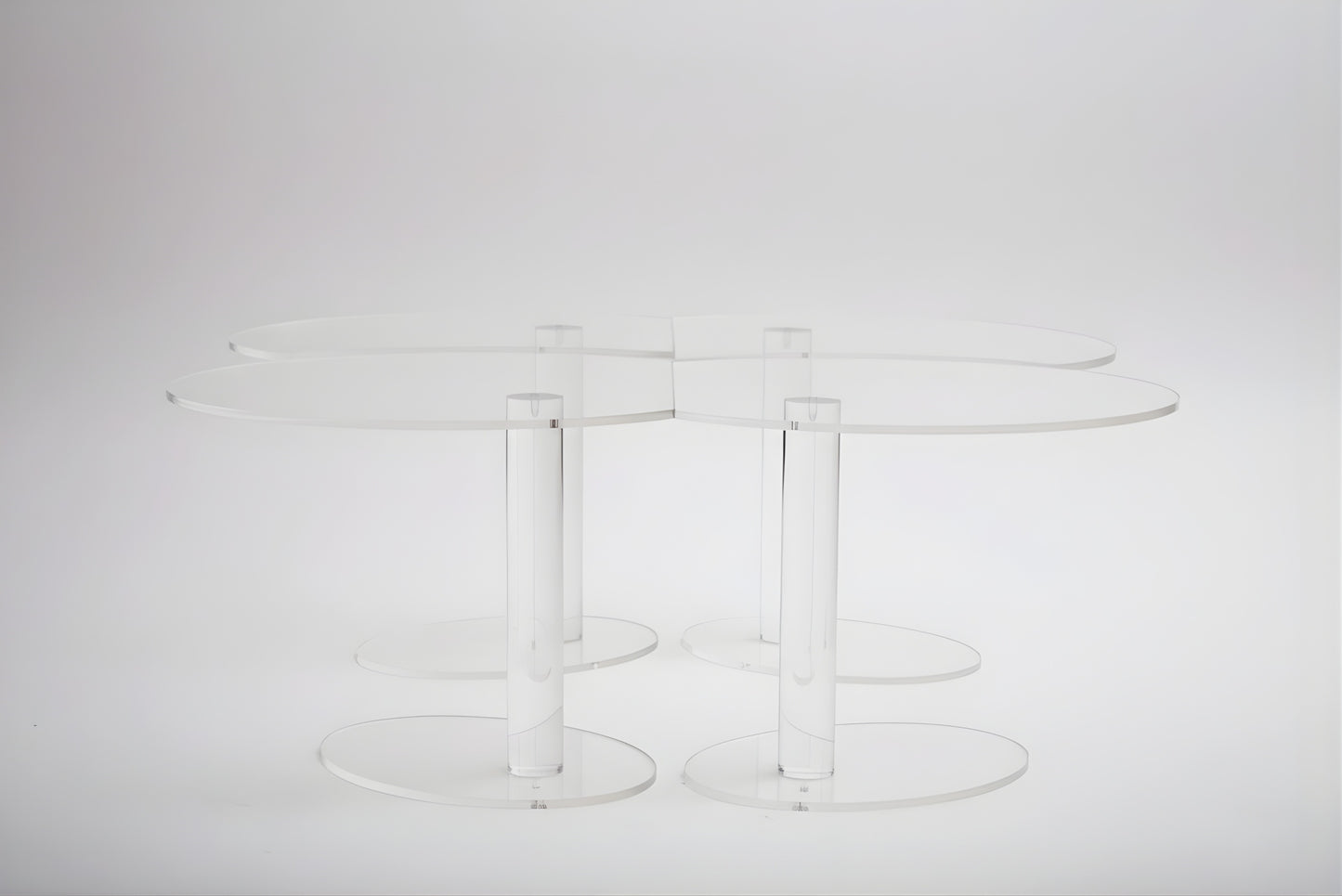 Kaleido Crescent Transparent – Design-Beistelltisch
