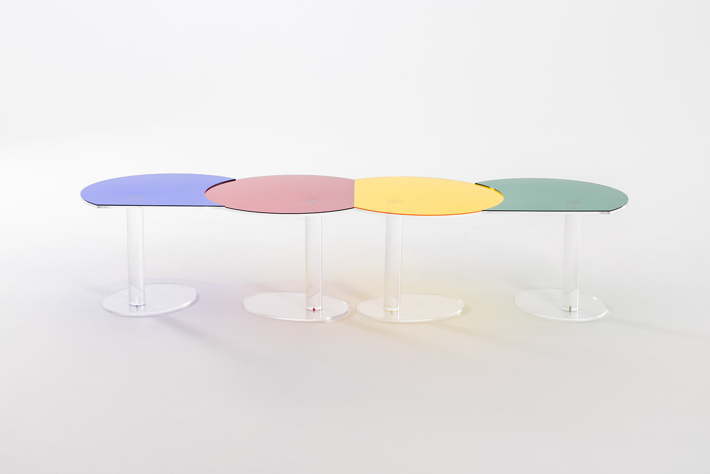 Kaleido Crescent Transparent mit grünem Layer – Design-Beistelltisch
